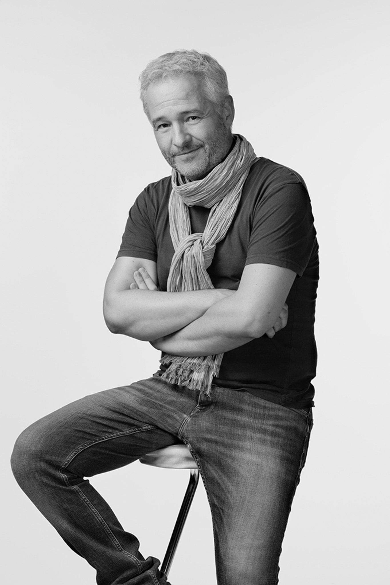 Gustavo Ron Director de series y largometrajes